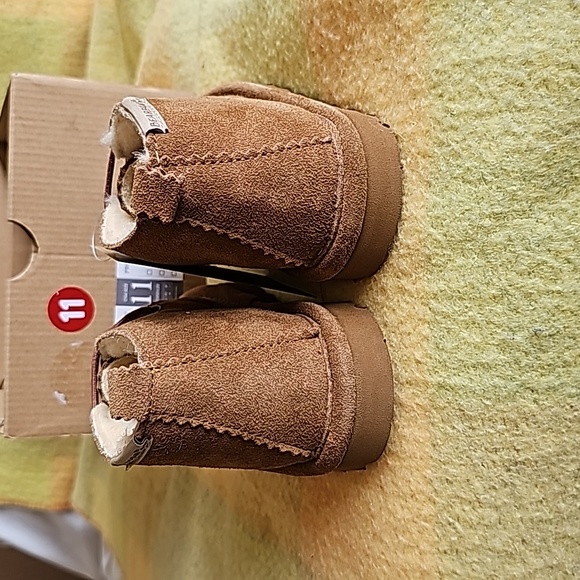 Bearpaw Skye Toddler Boots - Picture 4 of 5